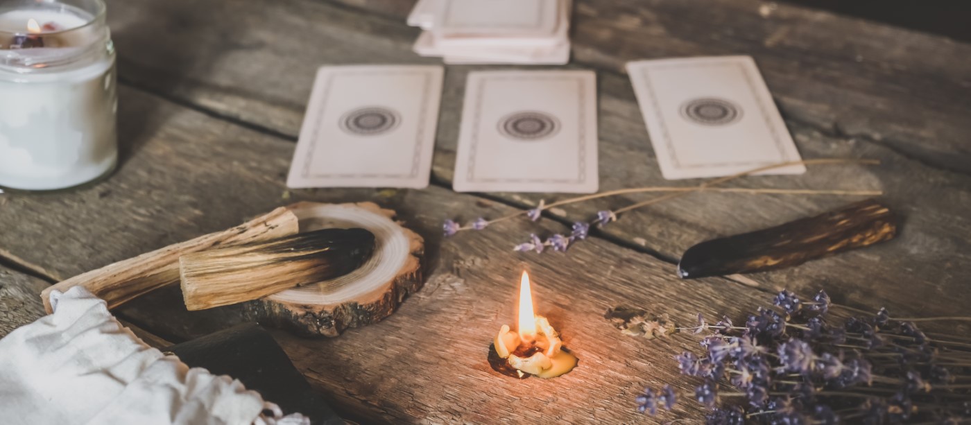 Przyjęcie andrzejkowe – najciekawsze potrawy, zabawy i wróżby