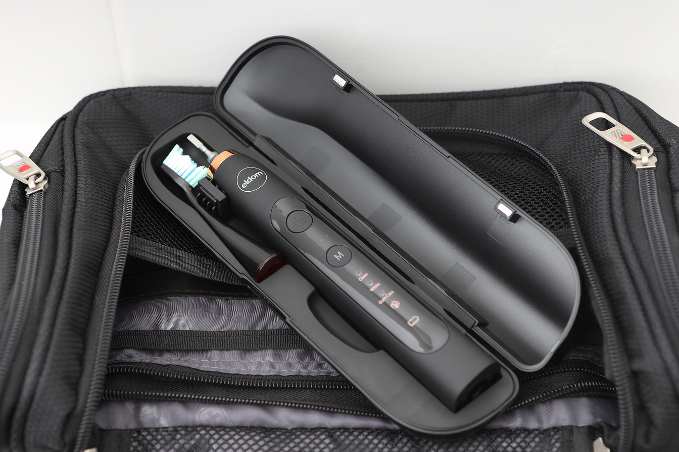 Domowe sposoby na wybielanie zębów – który jest najskuteczniejszy?